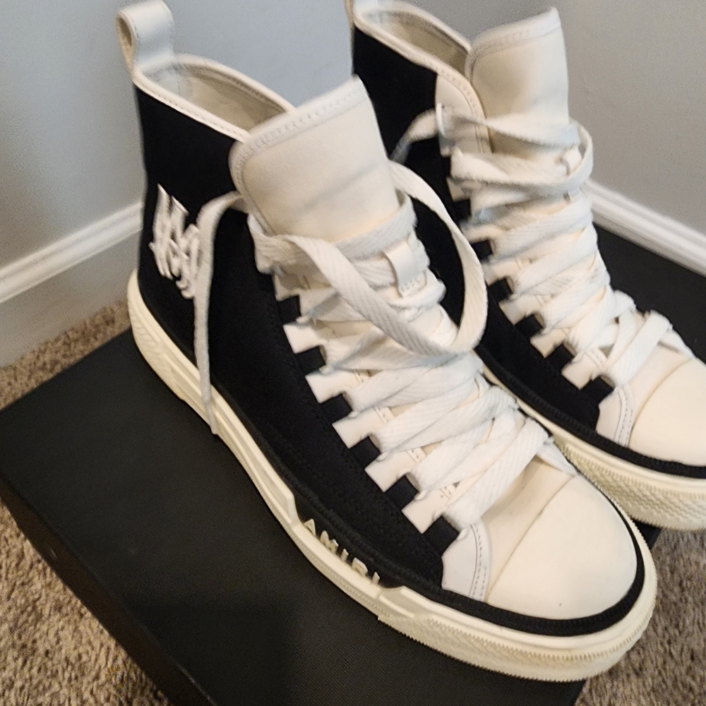 AMIRI Black and White High-Top Sneakers - Picture 3 of 6